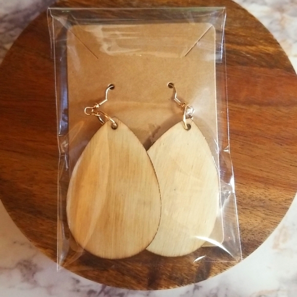 Handmade woodburned earrings made by me ❤ - Picture 5 of 5